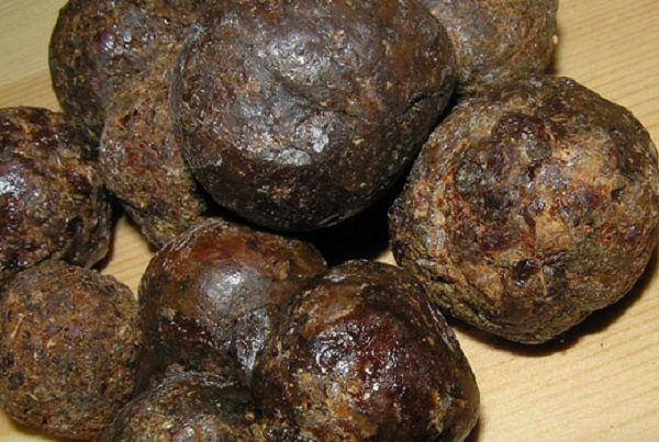  Natural propolis