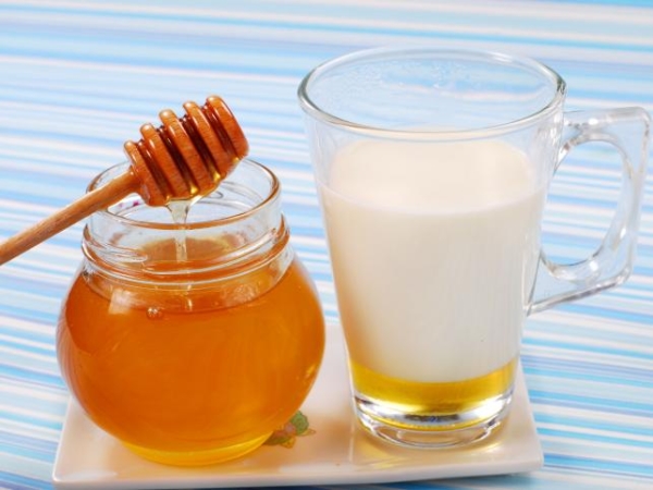  honey and kefir, nourishing hair mask