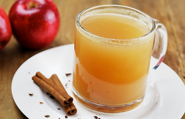  The best snacks for cider are seafood, cheese or fruit.