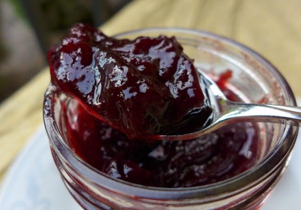  Marmellata di prugne selvatiche