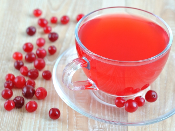  Cranberry juice gargle with sore throat, make an infusion for ingestion