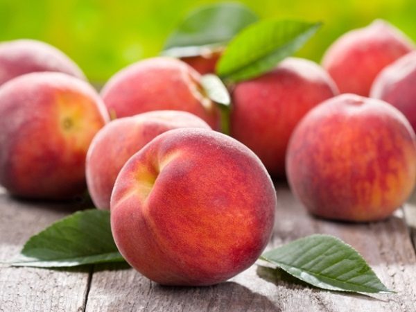  Los melocotones son una excelente fuente de vitamina K y hierro que ayudan a mantener la salud del corazón.