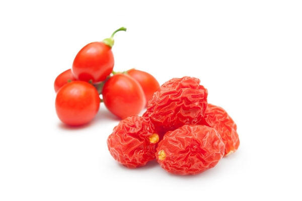  Berries and roots of common wicker are used in traditional medicine, as well as in cooking