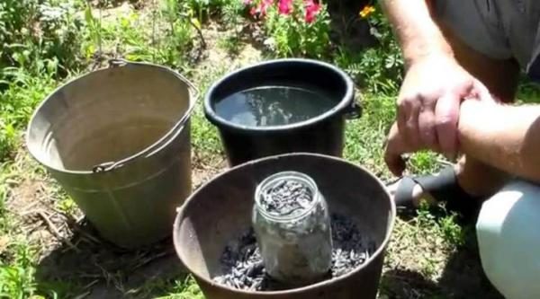  Preparazione della soluzione di cenere