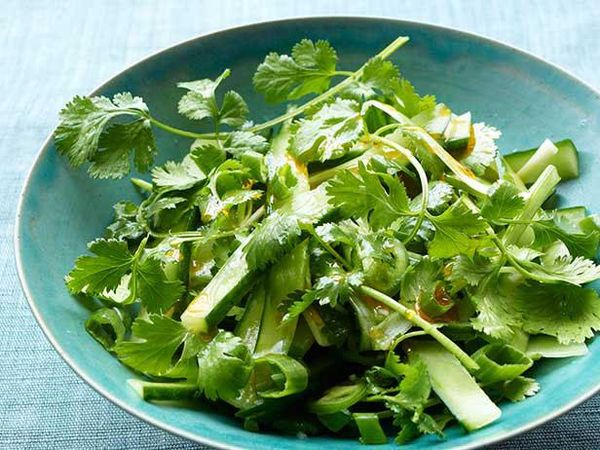  Cilantro este un produs dietetic cu conținut scăzut de calorii.