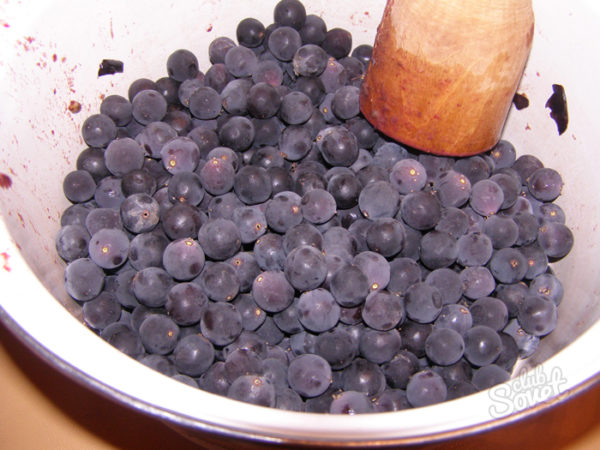  Ripe selected grapes for making juice