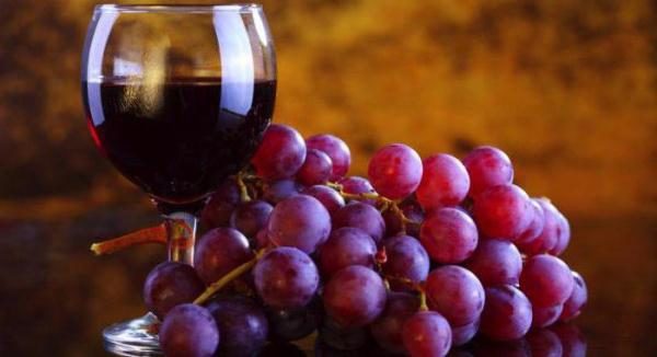  Wine from Lydia contains many nutrients