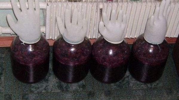  Fermentation of secondary wine from the grape press