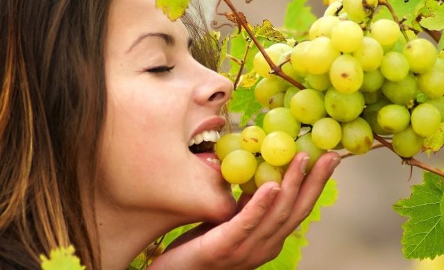  Can I eat grapes