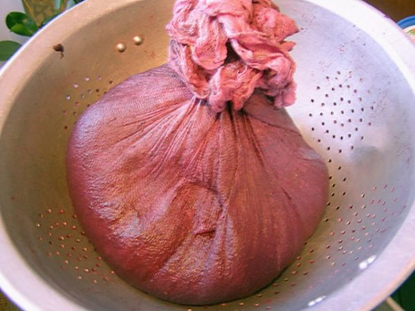  Percolation of grape juice