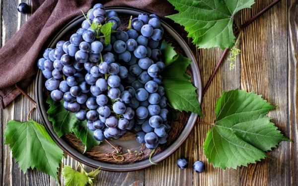  vitamins in grapes