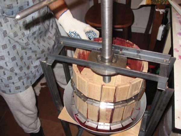  Press is used to squeeze the juice